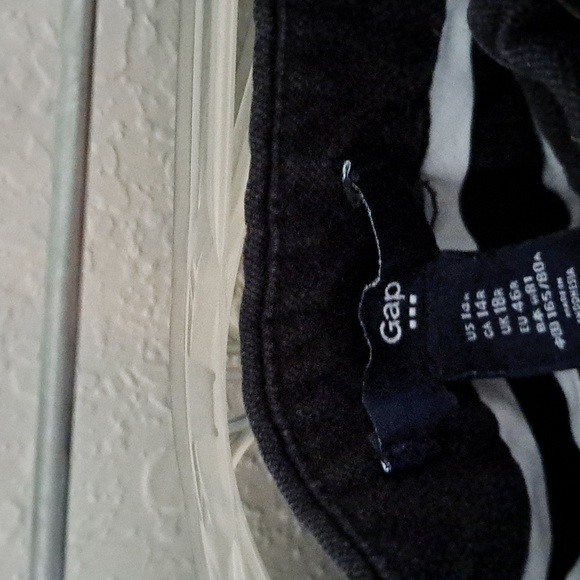 Gap Stetch Jeans - Picture 2 of 3